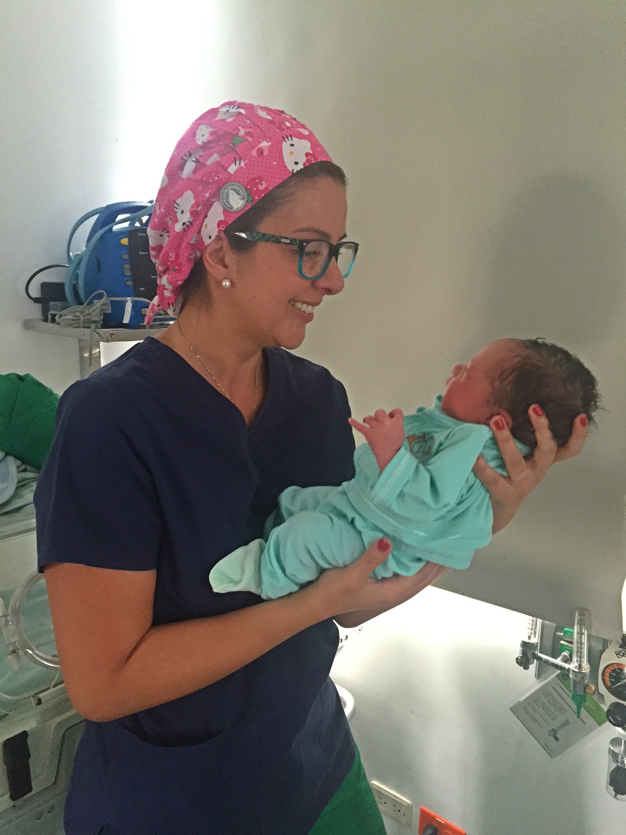 Atencion del parto y cesarea Bogota Colombia ginecologa